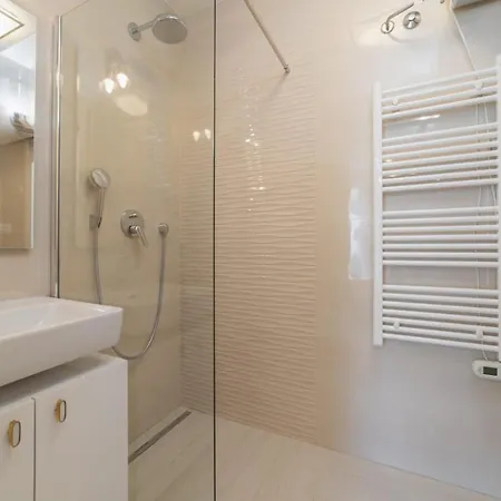 Perla Luxury * スプリト