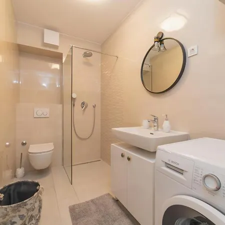 Perla Luxury * スプリト